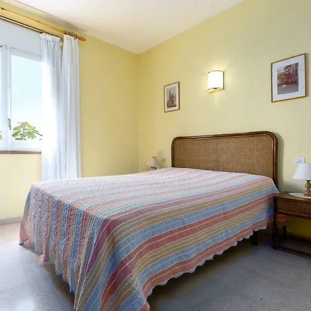 Apartment Rocamar 5 *